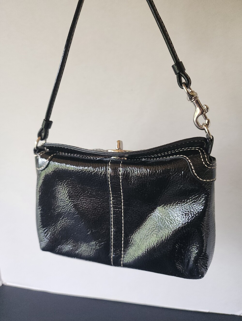 Coach Vintage Turnlock Mini Bag Wristlet, Black Patent Leather, EUC, 2004 - Picture 2 of 7